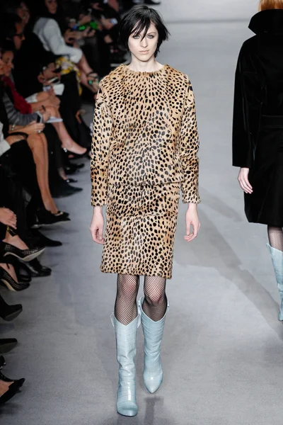 Look 9
